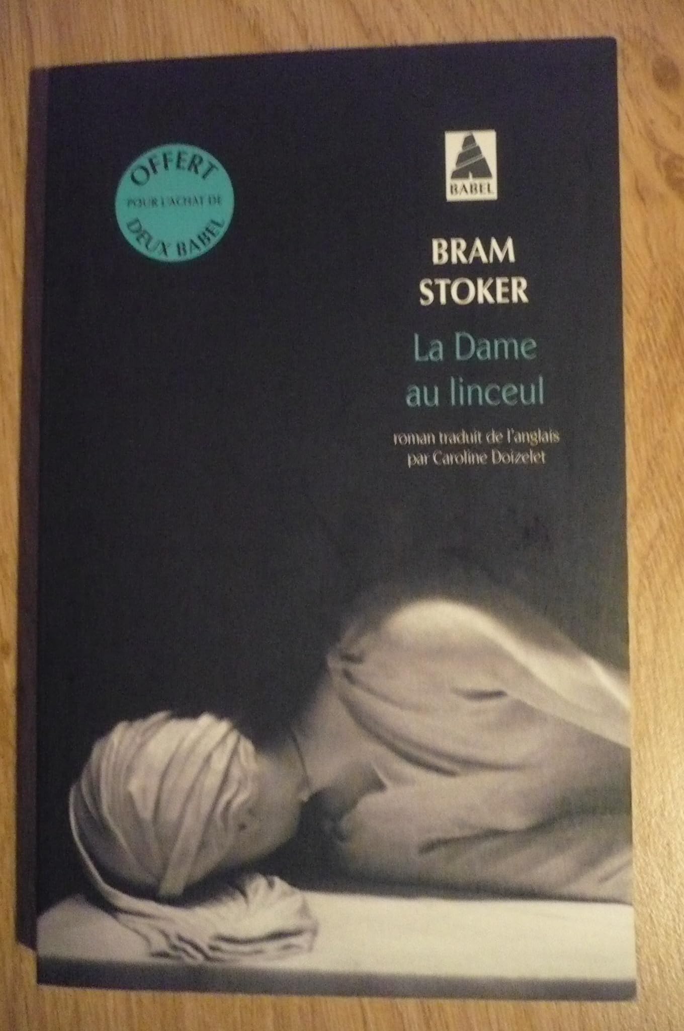 La dame au linceul de Bram Stoker (2022)