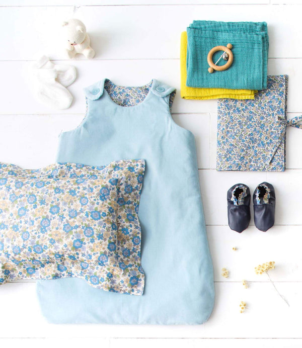 Tout coudre pour son bébé: Vêtements jouets et accessoires